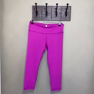Hot pink work out capri leggings size M
